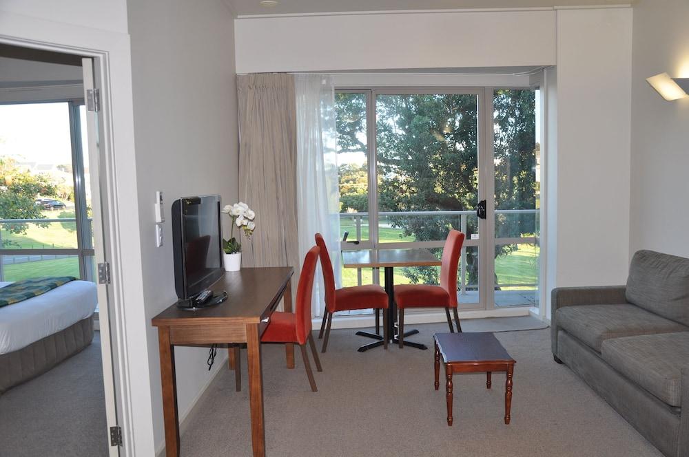 오클랜드 Vr 타카푸나 아파트 호텔 외부 사진 A typical one-bedroom apartment at the hotel