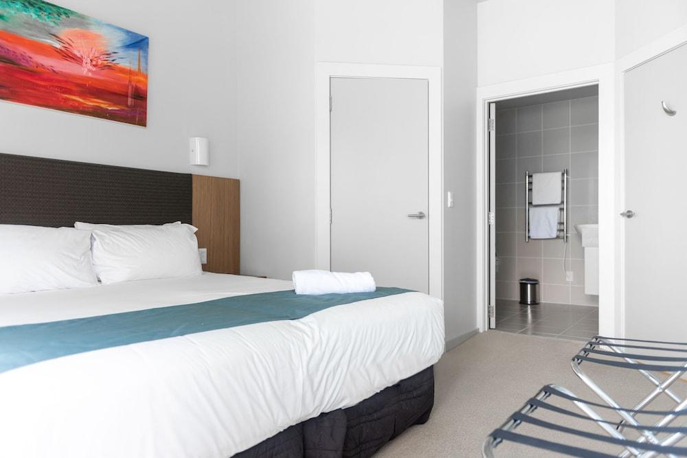 오클랜드 Vr 타카푸나 아파트 호텔 외부 사진 A bedroom at the Mantra on Lake
